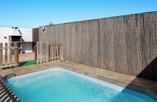 Campano House | Apartment 'Currimar' with Private Pool, Wi-Fi and Air Conditioning