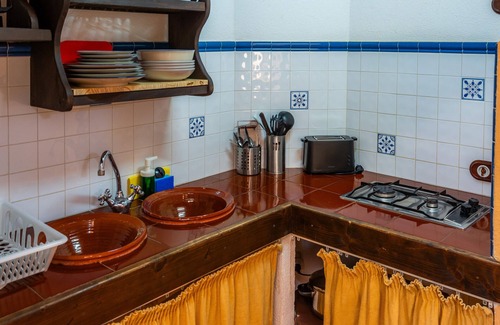 Petra Apartment | Apartment "Es Forn" with Mountain View, Shared Pool & Wi-Fi
