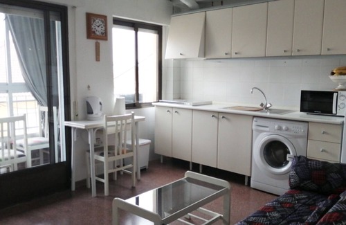 Los Cuarteros Apartment | Apartment with bedroom 200 meters from Villananitos beach