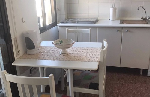 Los Cuarteros Apartment | Apartment with bedroom 200 meters from Villananitos beach
