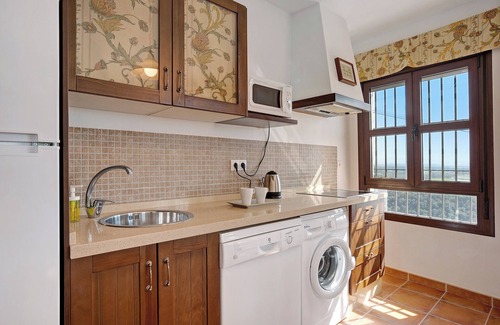 San Ambrosio House | Apartment Cobijadas75 Segur with Mountain View, Balcony & Wi-Fi