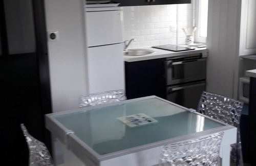 Les Sables d'Olonne Apartment | Apartment F2 33m district Arago downtown, 200m from the big beach