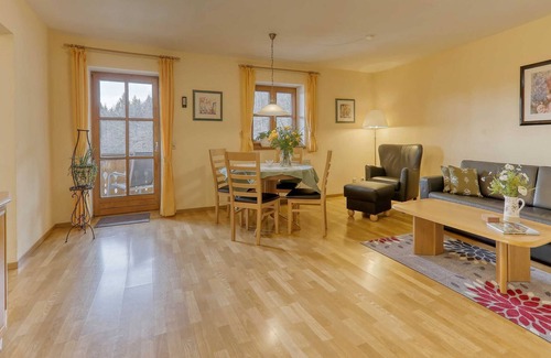 Spiegelau Apartment | Apartment Falkenstein with south balcony - Haus Jägerfleck