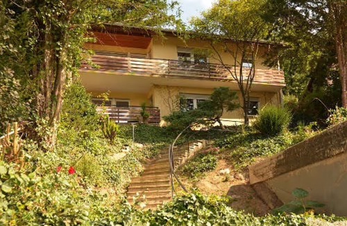 Weinheim Apartment | Apartment 'Familie Kreckel' with Balcony and Wi-Fi
