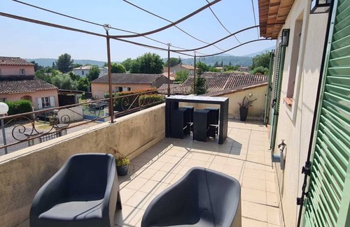 Fayence Apartment | APARTMENT FAYENCE T2 AU PIED DE FAYENCE