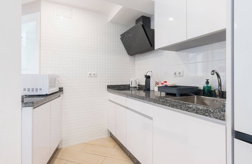 Macarena Apartment | Apartment 'Fedriani' with Wi-Fi and Air Conditioning