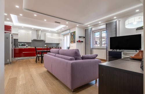 Orbetello Apartment | Apartment 'Fenicotteri' with Balcony and Wi-Fi