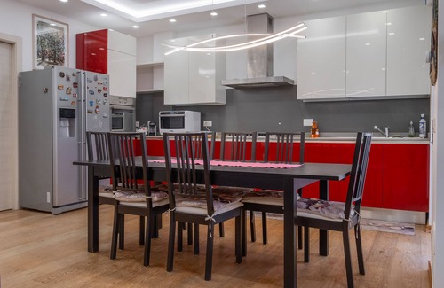 Orbetello Apartment | Apartment 'Fenicotteri' with Balcony and Wi-Fi