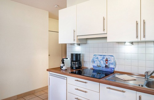 Alt Gaarz Apartment | Apartment 'Ferienwohnung Am Salzhaff B6' with Sea View, Balcony and Wi-Fi