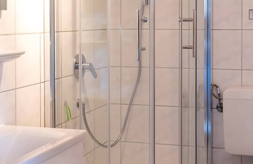 Sasbachwalden Apartment | Apartment 'Ferienwohnung Nr 1' with Shared Garden and Wi-Fi