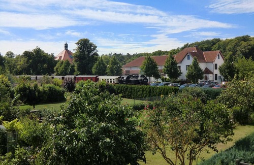 Kuhlungsborn Ost Apartment | Apartment 'Ferienwohnung Lutz' with Balcony and Wi-Fi