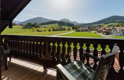 Ruhpolding Apartment | Apartment 'Ferienwohnung Westernberg' with Mountain View, Balcony and Wi-Fi