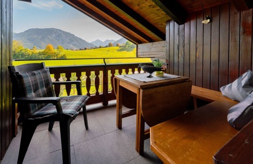 Ruhpolding Apartment | Apartment 'Ferienwohnung Westernberg' with Mountain View, Balcony and Wi-Fi