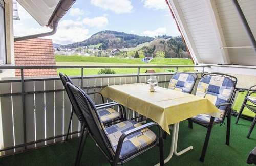 Oberkirch Apartment | Apartment 'Ferienwohnung Hanna' with Mountain View, Balcony and Wi-Fi