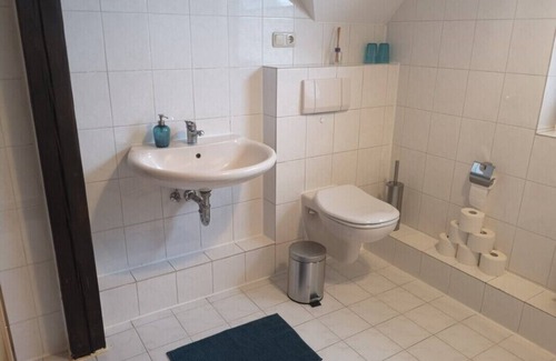 Todendorf Apartment | Apartment 'Ferienwohnung Familie Ossenbühl' with Wi-Fi