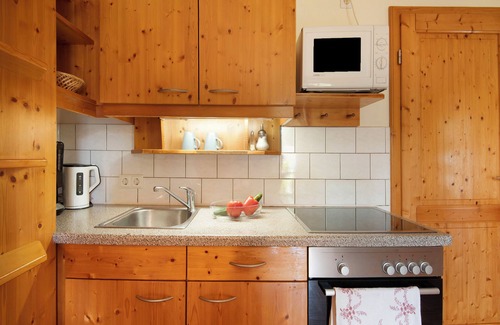 Eschlkam Apartment | Apartment 'Ferienwohnung 1' with Shared Garden and Wi-Fi