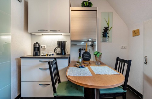 Sulzburg Apartment | Apartment 'Ferienwohnung Auszeit Langmatt' with Mountain View, Private Terrace and Wi-Fi
