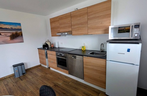 Lubmin Apartment | Apartment 'Ferienwohnung Strandliebe' with Private Garden and Wi-Fi