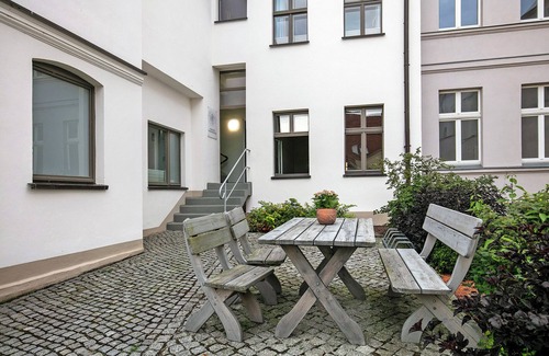 Luckau Apartment | Apartment 'Ferienwohnung 2' with Shared Terrace and Wi-Fi