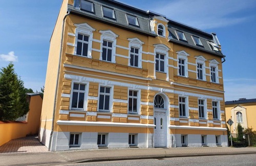 Lychen Apartment | Apartment 'Ferienwohnung Eg Rechts - Lychen' with Lake View, Shared Terrace and Wi-Fi