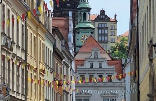 Pirna Apartment | Apartment 'Ferienwohnung Weisses Ross 2' with Shared Terrace and Wi-Fi
