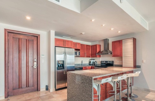 Cap Cana Marina Apartment | Apartment few Steps to the Beach at Punta Palmera