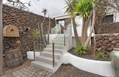 Las Puntas Apartment | Apartment 'Finca Wapa - Studio 2' with Sea View, Wi-Fi and Air Conditioning