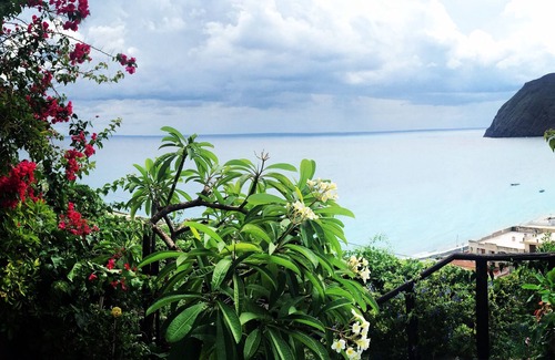 Canneto Apartment | Apartment/flat - LIPARIHouse with garden