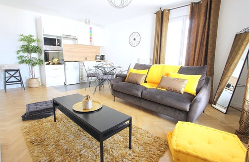 Serris Apartment | Apartment for 4 people Serris Val d'Europe (VICTORIA2)