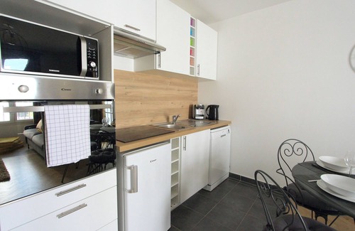 Serris Apartment | Apartment for 4 people Serris Val d'Europe (VICTORIA2)