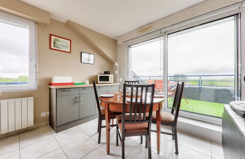 Sarzeau Apartment | Apartment for 4 with large balcony on Sarzeau