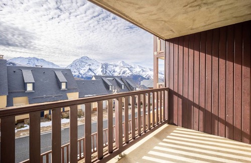 Peyragudes Apartment | Apartment for 6, Balcony, Parking, Pets Allowed