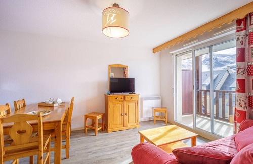 Peyragudes Apartment | Apartment for 6, Balcony, Parking, Pets Allowed