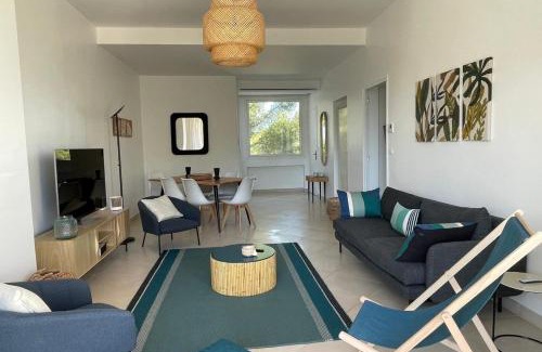 Saint-Raphael Apartment | Apartment for 6 with terrace 100 m from the sea