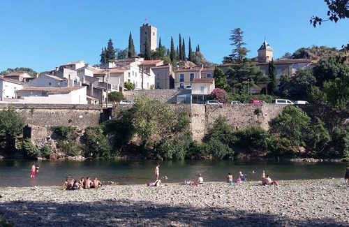 Cessenon-sur-Orb Apartment | Apartment for adventures in Languedoc, France