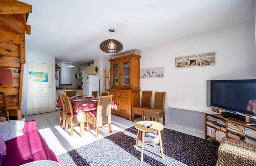 Peyragudes Apartment | Apartment for 8 people in Genos - Wifi, near the lake