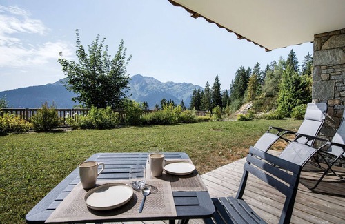 Bisanne 1500 Apartment | Apartment for 6 people in Bisanne 1500 with parking included