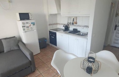 Es Pujols Apartment | Apartment 'Formentera Suite 10' with Balcony, Wi-Fi and Air Conditioning
