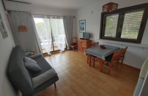Es Pujols Apartment | Apartment 'Formentera Suite 16' with Balcony, Wi-Fi and Air Conditioning