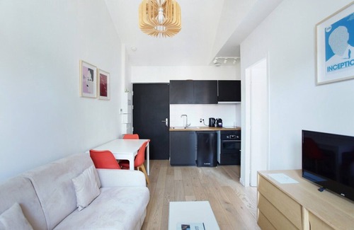 Silly-Gallieni Apartment | Apartment Boulogne facing "Les passages"