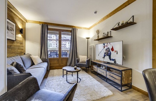 Arc-1950 Villa | Apartment Cabriolet - One Bedroom Villa, Sleeps 4
