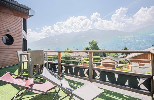 La Cote-dʼAime Apartment | Apartment 'La Côte D'Aime 44m2' with Mountain View, Shared Terrace and Wi-Fi