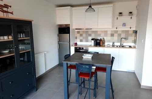 Saint-Pierre-d'Oleron Apartment | Apartment in quiet residence in the heart of Saint-Pierre d'Oléron.