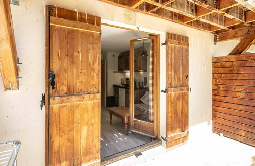 Saint-Sorlin-d'Arves Apartment | Apartment in Saint-Sorlin near Ski Resort