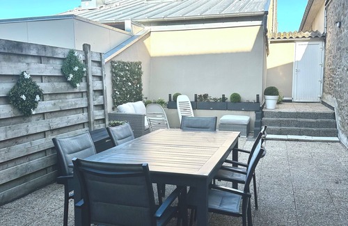 Saint-Vaast-la-Hougue Apartment | apartment on the port of Saint-Vaast-la-Hougue