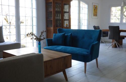 Chateauneuf-Grasse Apartment | Apartment Fragonard with heated pool and large private terrace