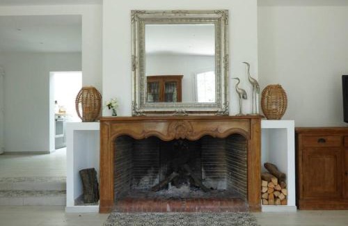 Chateauneuf-Grasse Apartment | Apartment Fragonard with heated pool and large private terrace