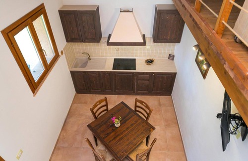 Piombino Apartment | Apartment 'Frassino' with Shared Pool, Wi-Fi and Air Conditioning