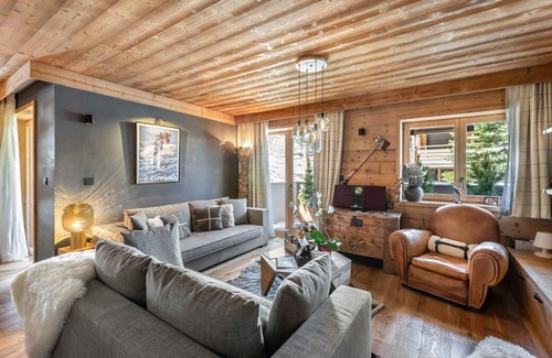 Val-d'Isere Villa | Apartment Frimas - Four Bedroom Villa, Sleeps 8