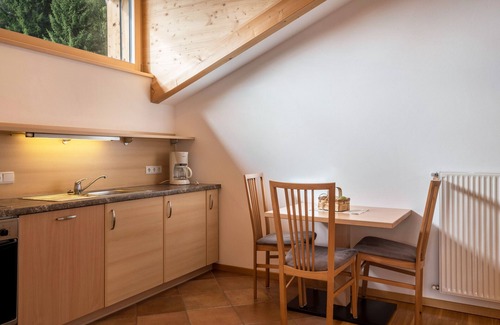 Laion Apartment | Apartment 'Funtnatsch Schlern' with Mountain View, Shared Terrace and Wi-Fi